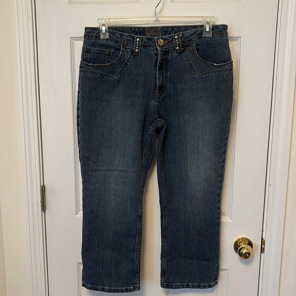 Kikit Straight Cropped Jeans With Button Flap Back Pockets Women’s Size 12